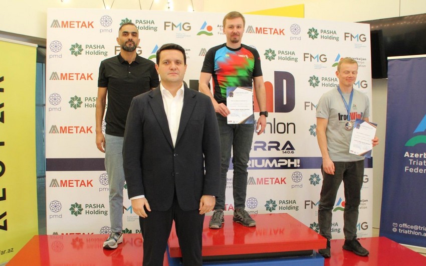 Triatlon yarışının qalibləri mükafatlandırılıblar